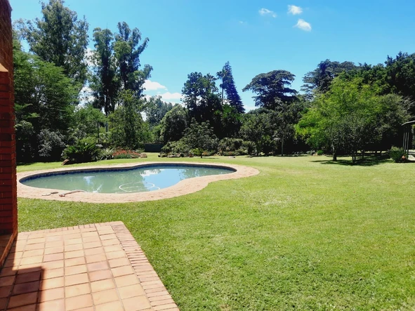 Large Gracious Home in Much Sought after Area - INVESTMENT ONLY