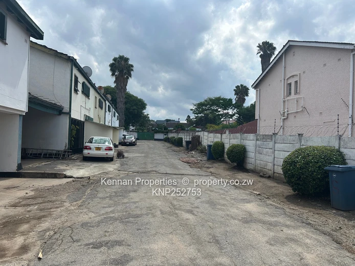 Furnished Duplex Apartment to Rent – Prime Avondale Location