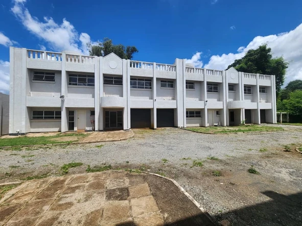 5 Bedroom Flat & Apartment