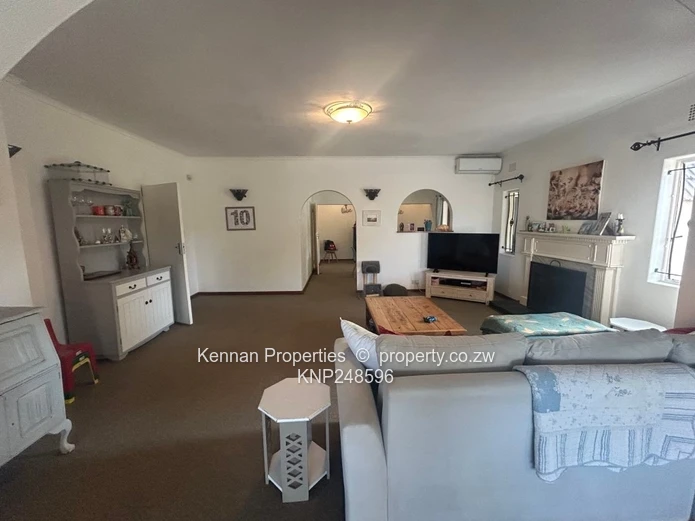 Comfortable home with attached Granny Flat/guest wing