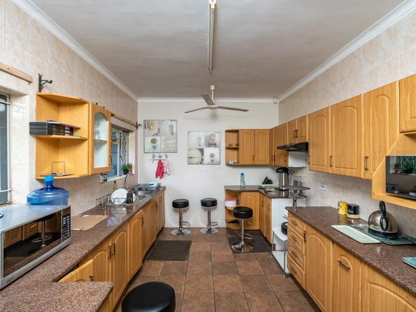 Offices in Prime location 