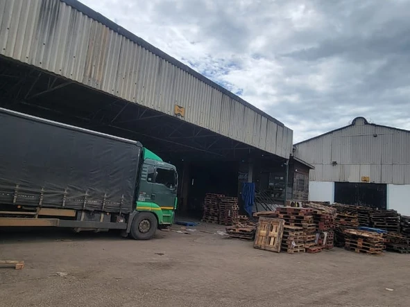 Warehouse & Factory