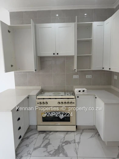 Newly Built 3 Bed Apartment Available to Let