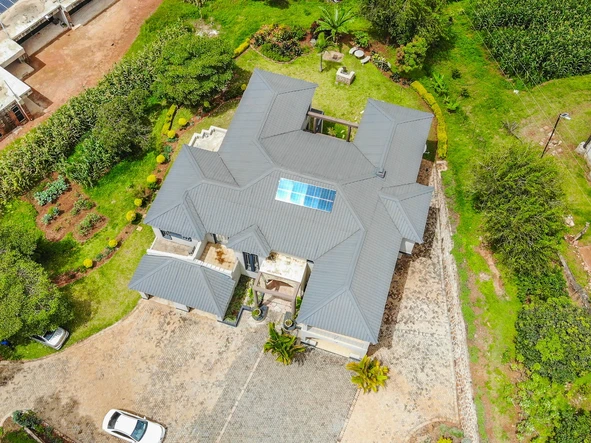 5 Bedroom House