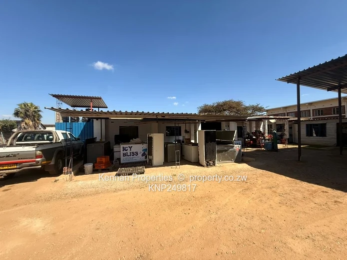 Large Plot With Small Workshop - Lorraine Drive Road Frontage
