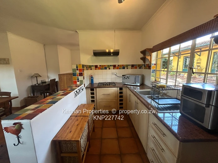 Quaint Semi-Furnished 1-Bed Garden Garden Cottage (Sole Mandate)