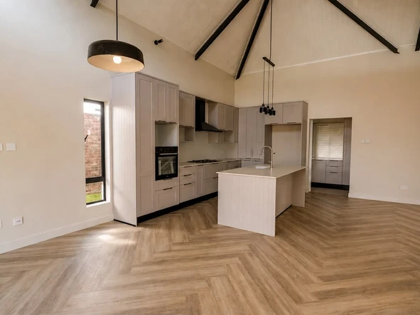 3 Bedroom Flat & Apartment