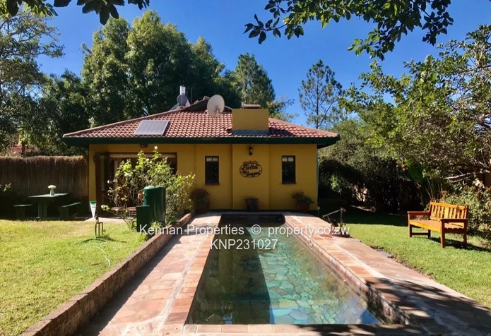 Charming Furnished 1 Bed Garden Cottage (Sole Mandate)