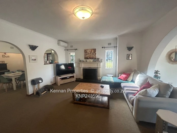 Comfortable home with attached Granny Flat/guest wing