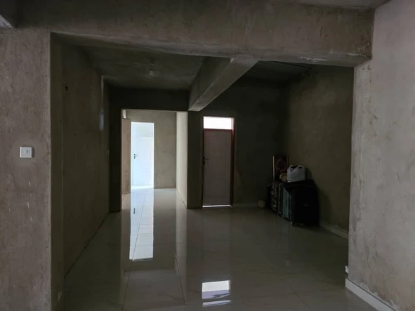 6 Bedroom House