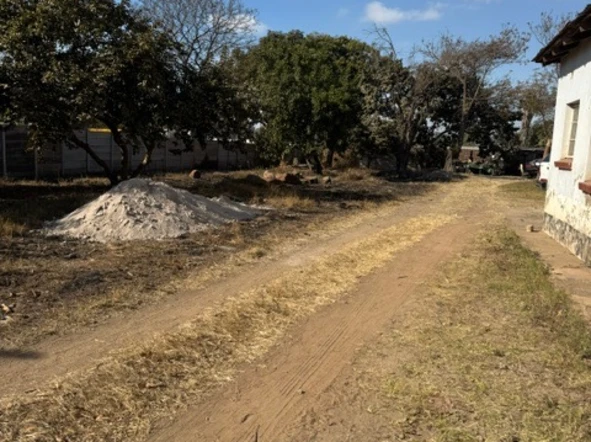 Commercial & Industrial Land