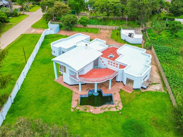 5 Bedroom House