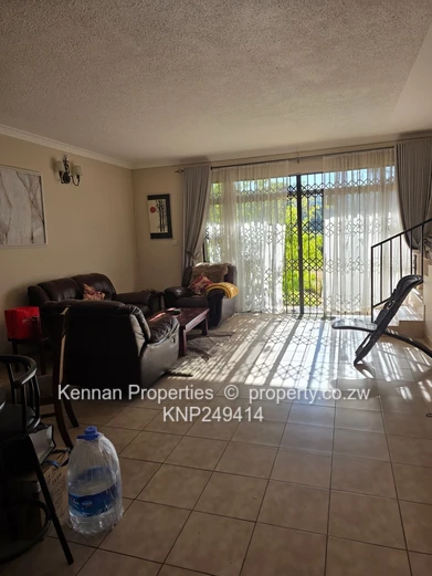 Sunlit 2-Bed Borrowdale Flat with Borehole & Garden (Sole Mandate)