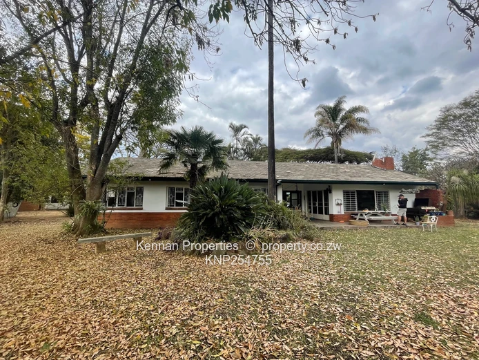 Centrally Located  On Pendennis Road (Sole Mandate)
