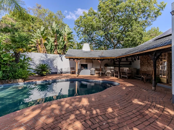 Beautifully Fitted 4 Bedroomed Family Home