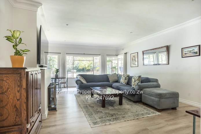 Four bedroom home in an excellent location with a cottage, pool and a good borehole (Sole Mandate)