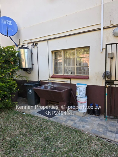 Sunlit 2-Bed Borrowdale Flat with Borehole & Garden (Sole Mandate)