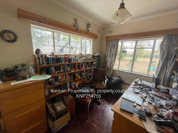 Centrally Located  On Pendennis Road (Sole Mandate)