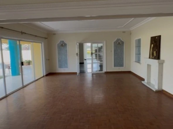 6 Bedroom House