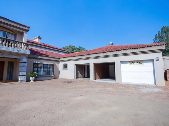 7 Bedroom House