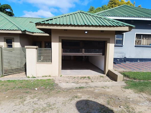 Immaculately finished 3 bedroomed Townhouse 