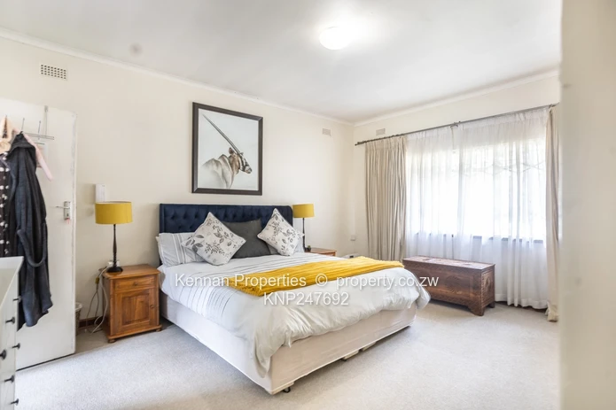 Four bedroom home in an excellent location with a cottage, pool and a good borehole (Sole Mandate)