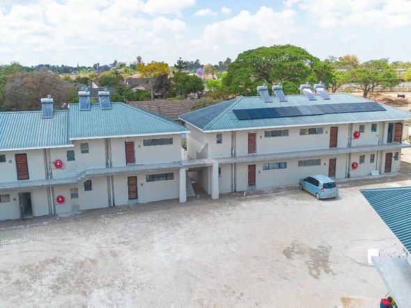 2 Bedroom Flat & Apartment