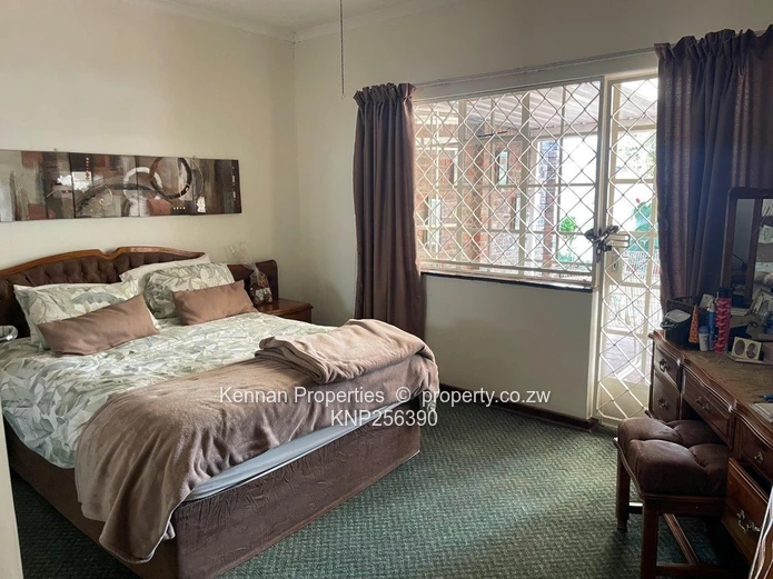 Simplex Cluster House Unit in Avondale