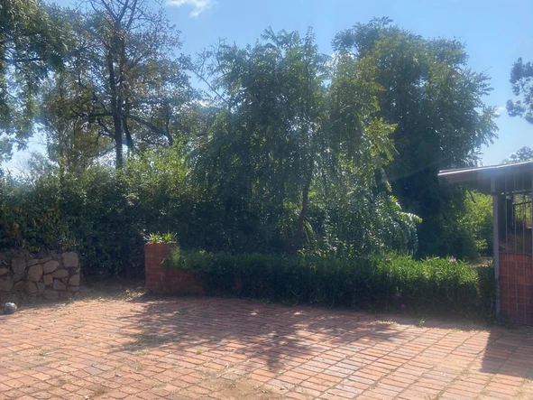 House Available for use as offices along Airport Road