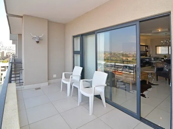 Luxurious upmarket hotel living apartment in Sandton, Johannesburg