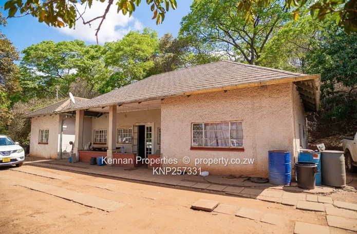 Prime 7000 sqm Property with Renovation and Development Potential.