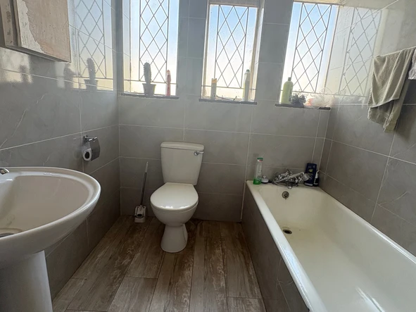3 Bedroom Garden Flat