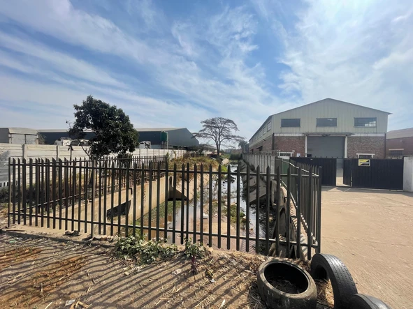 Warehouse & Factory