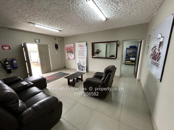 Large Factory/Warehouse Ideally Located In Msasa