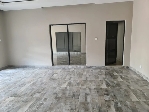 8 Bedroom House