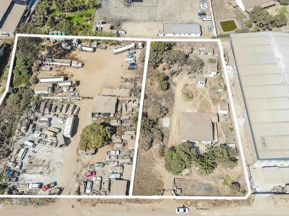 Commercial & Industrial Land