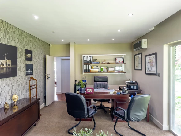 Offices in Prime location 