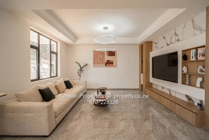Fine Living in the Highlands Park Neighbourhood