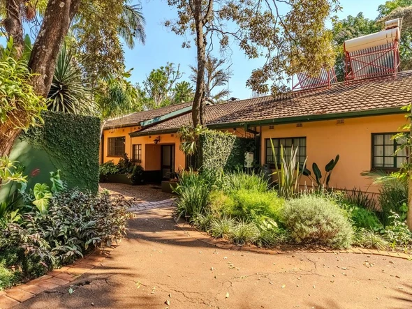 5 Bedroom House