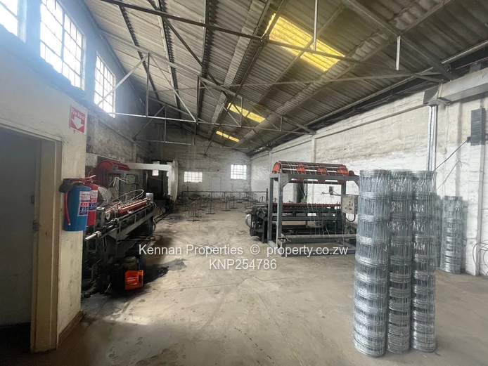 Factory / Warehouse In Southerton