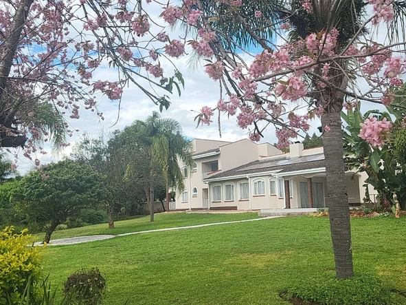 Newly renovated family home in Kambanji, Greystone Park