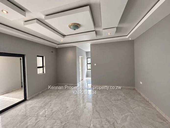 Luxury Modern Living – Close To Westgate Shopping Centre