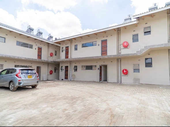 2 Bedroom Flat & Apartment