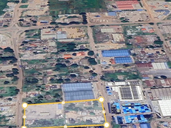 Commercial & Industrial Land