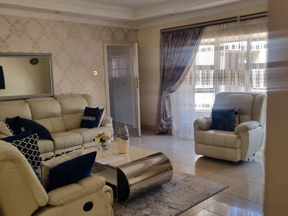 5 Bedroom House
