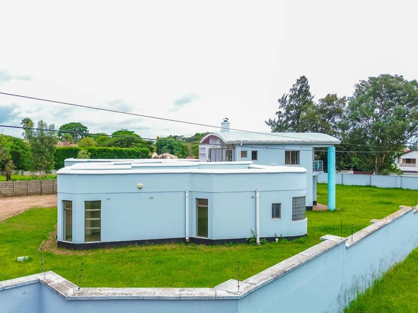 5 Bedroom House