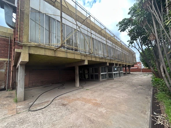 Warehouse & Factory