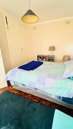 Family home on 4900 sqm of land with good water  (Sole Mandate)