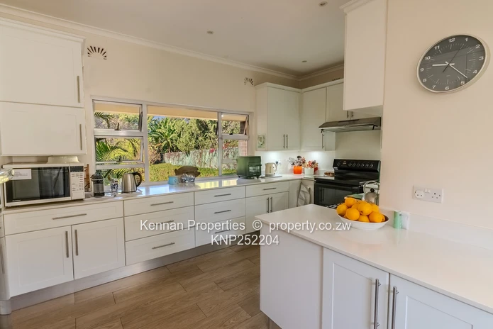 Gracious family home in Colne Valley (Sole Mandate)