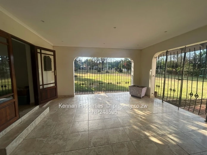 Comfortable home with attached Granny Flat/guest wing